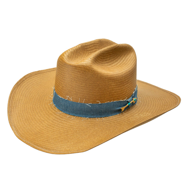 Lainey Wilson Lone Wolf by Charlie 1 Horse